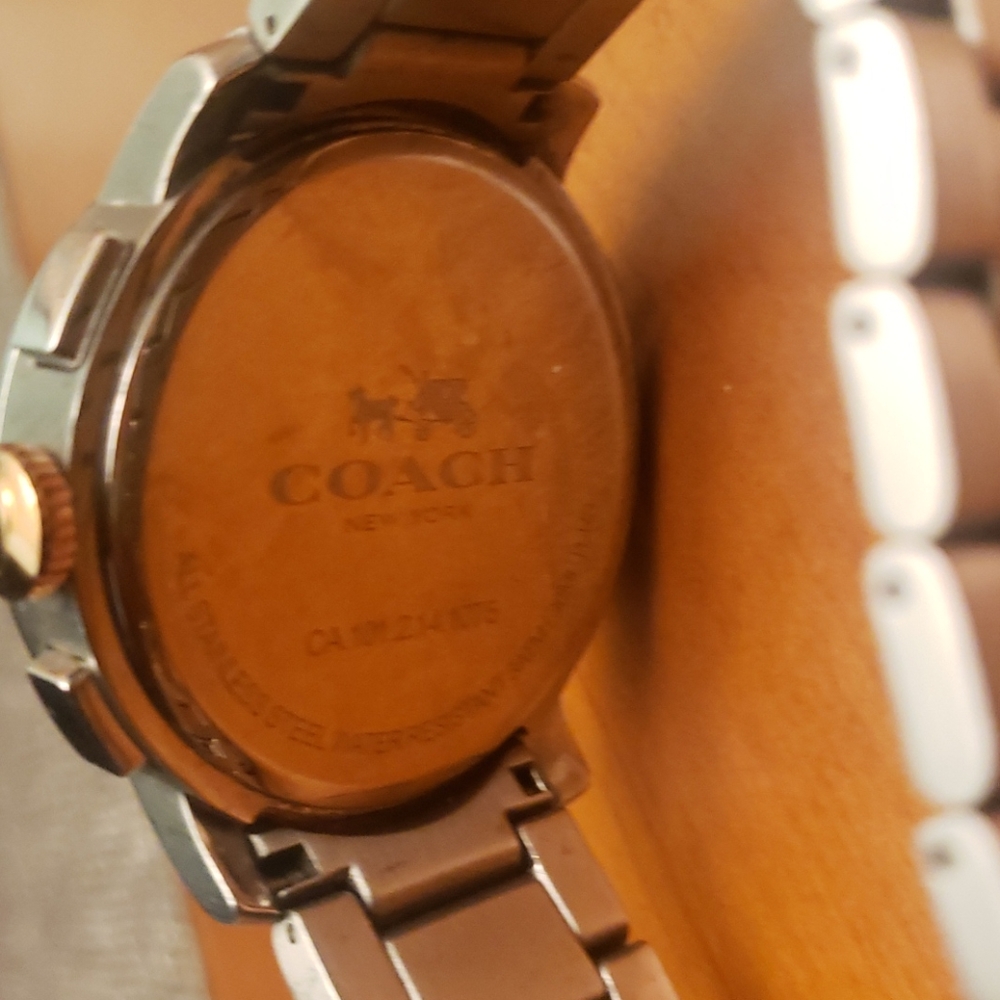 Men COACH Watch - Picture 2 of 4